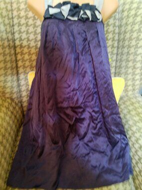 BCBGMAXAZRIA strapless silk/satin dress in a rich plum/ deep purple hue.SIZE S